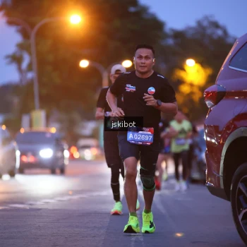 Runner Photo 3732705