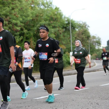 Runner Photo 3732716