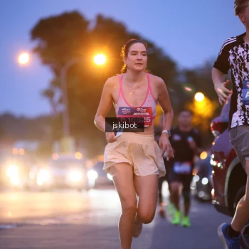 Runner Photo 3732719