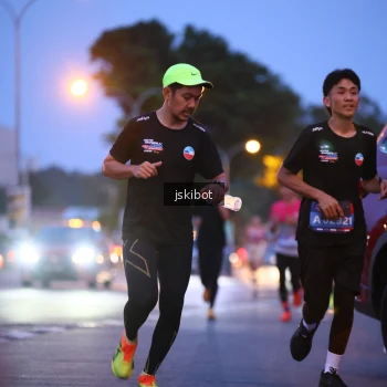Runner Photo 3732775