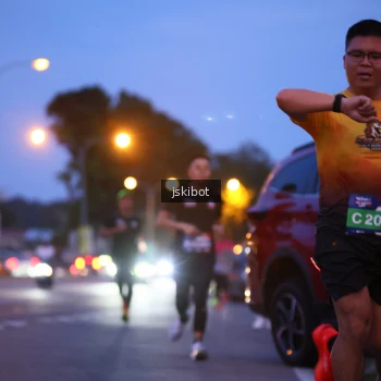 Runner Photo 3732812