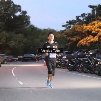 Runner Photo 3732977