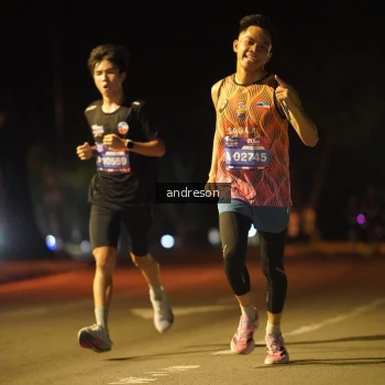 Runner Photo 3732994