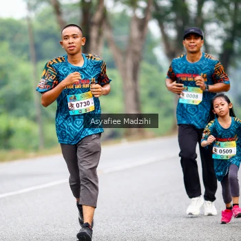 Runner Photo 3733004
