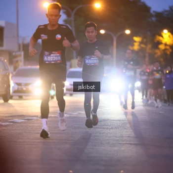 Runner Photo 3733019
