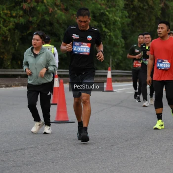 Runner Photo 3733022