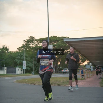 Runner Photo 3733024