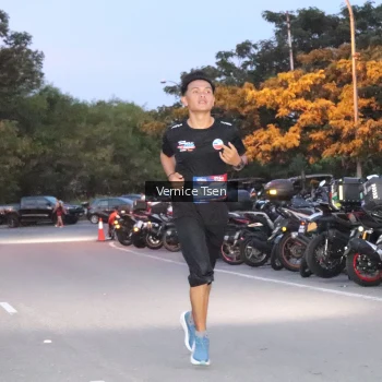 Runner Photo 3733078
