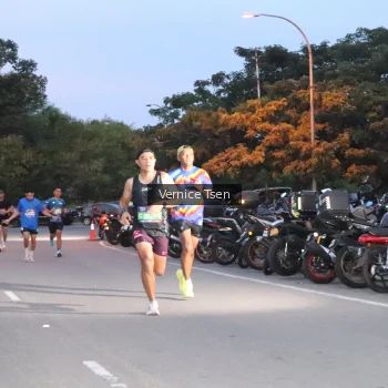 Runner Photo 3733111