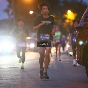 Runner Photo 3733240
