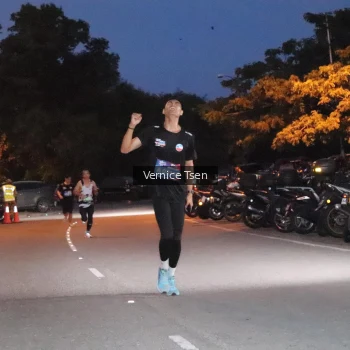 Runner Photo 3733244