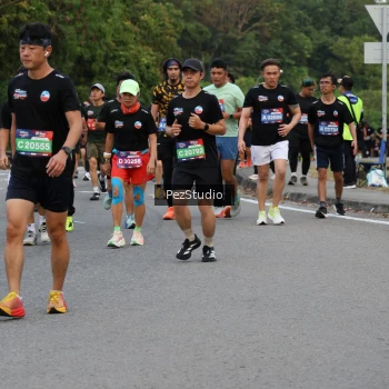 Runner Photo 3733302