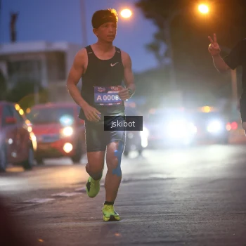 Runner Photo 3733315