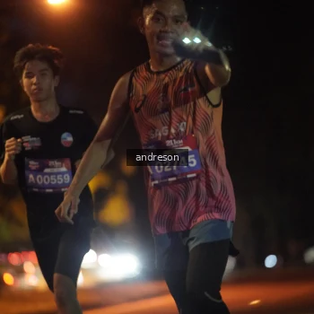 Runner Photo 3733318