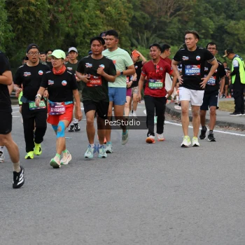 Runner Photo 3733332