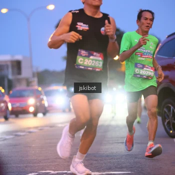 Runner Photo 3733349