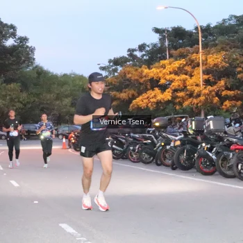 Runner Photo 3733354