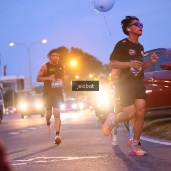 Runner Photo 3733411