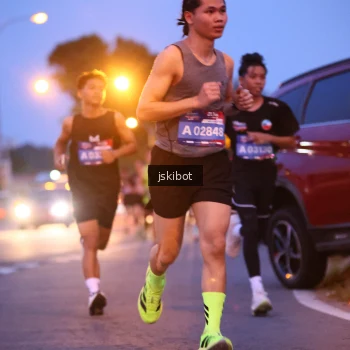 Runner Photo 3733480