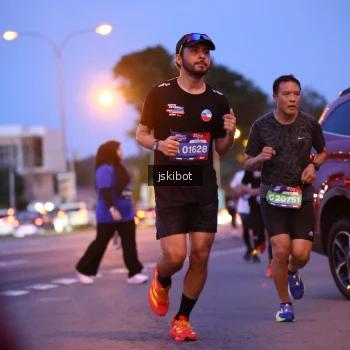 Runner Photo 3733529