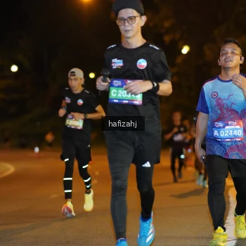 Runner Photo 3733561