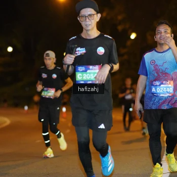 Runner Photo 3733572