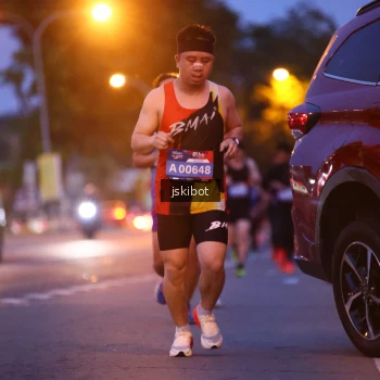 Runner Photo 3733597
