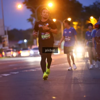 Runner Photo 3733621