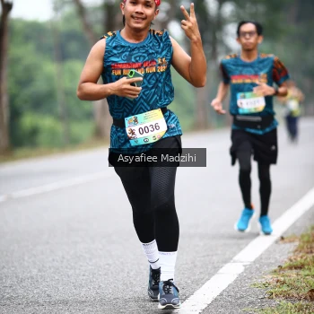 Runner Photo 3733654