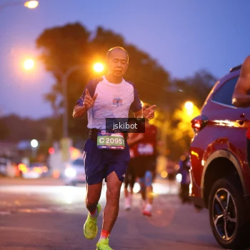 Runner Photo 3733672