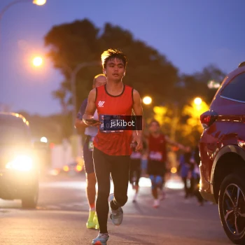 Runner Photo 3733701