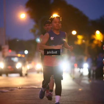 Runner Photo 3733718