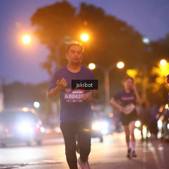 Runner Photo 3733744