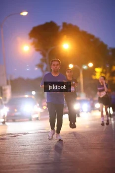 Runner Photo 3733749