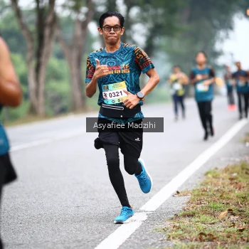 Runner Photo 3733783