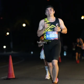 Runner Photo 3733794