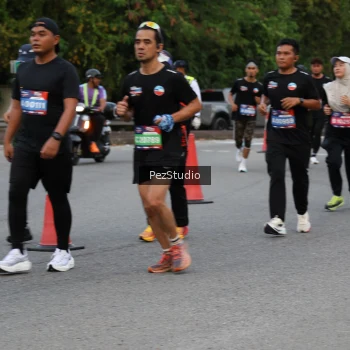 Runner Photo 3733800