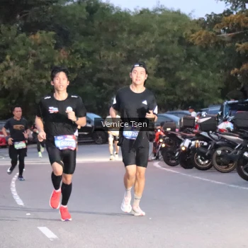 Runner Photo 3733809