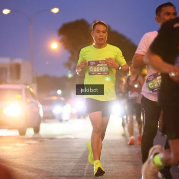 Runner Photo 3733863