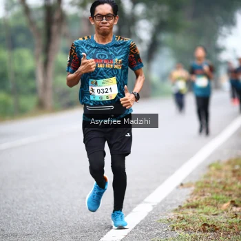 Runner Photo 3733898