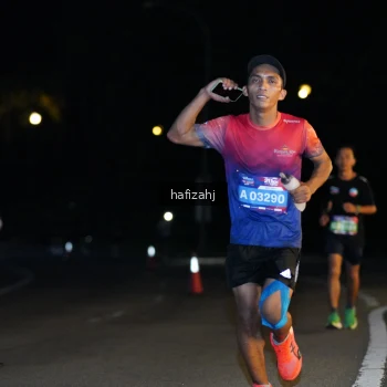 Runner Photo 3733928