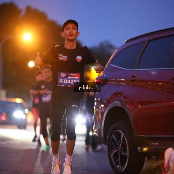 Runner Photo 3733941