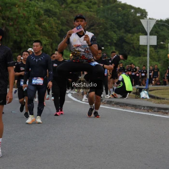 Runner Photo 3734072
