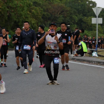 Runner Photo 3734100