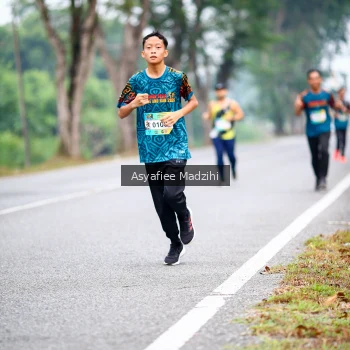 Runner Photo 3734136