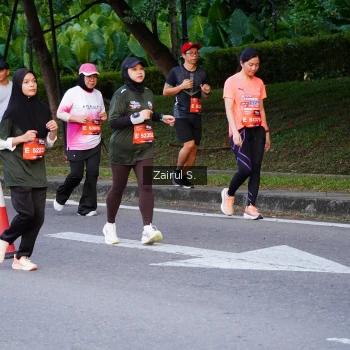 Runner Photo 3734172