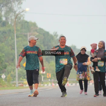 Runner Photo 3734177