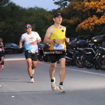 Runner Photo 3734210