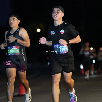 Runner Photo 3734224
