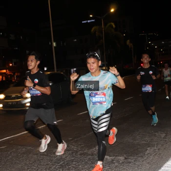 Runner Photo 3734265